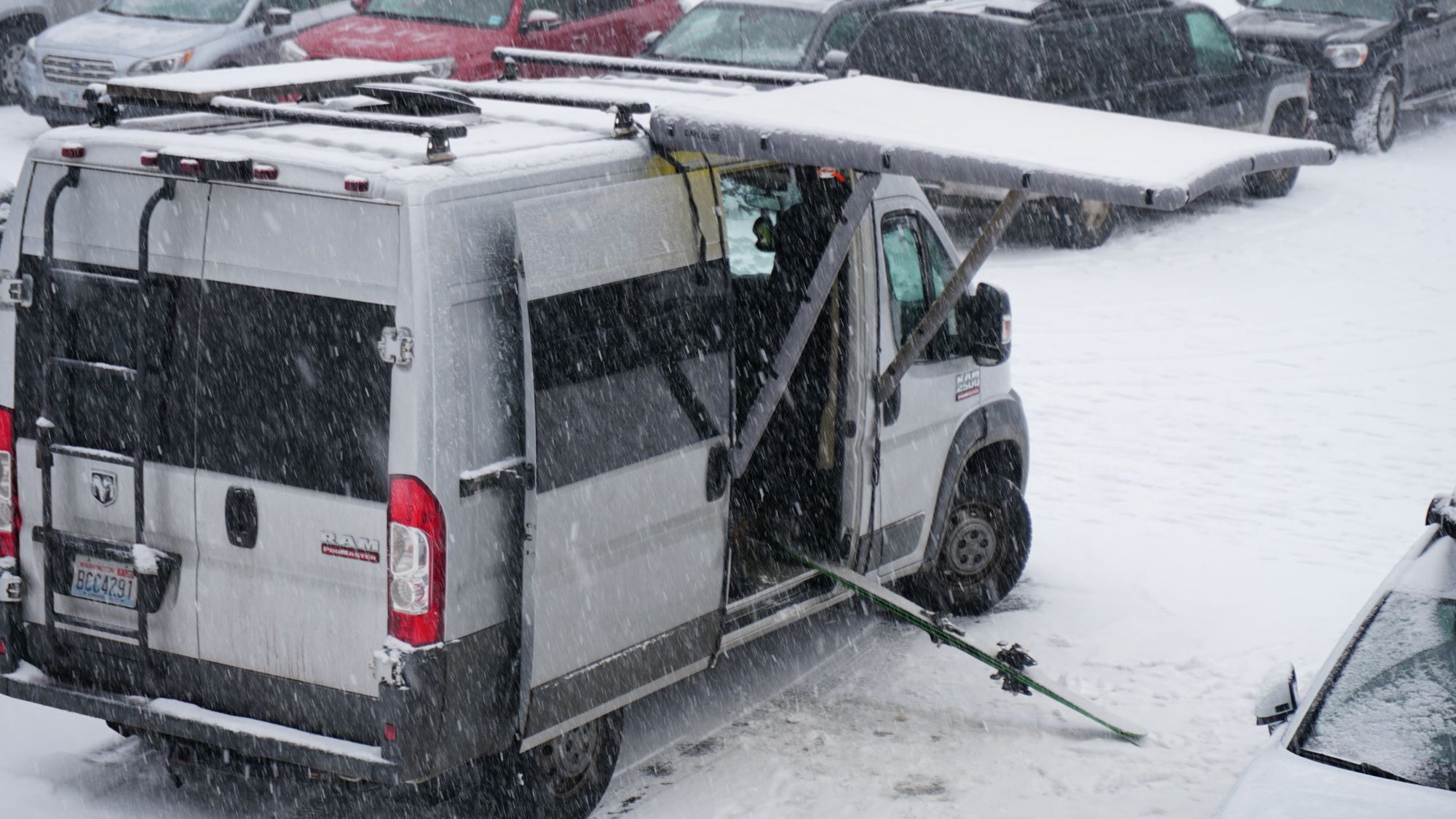 Sheds snow and pops back into place