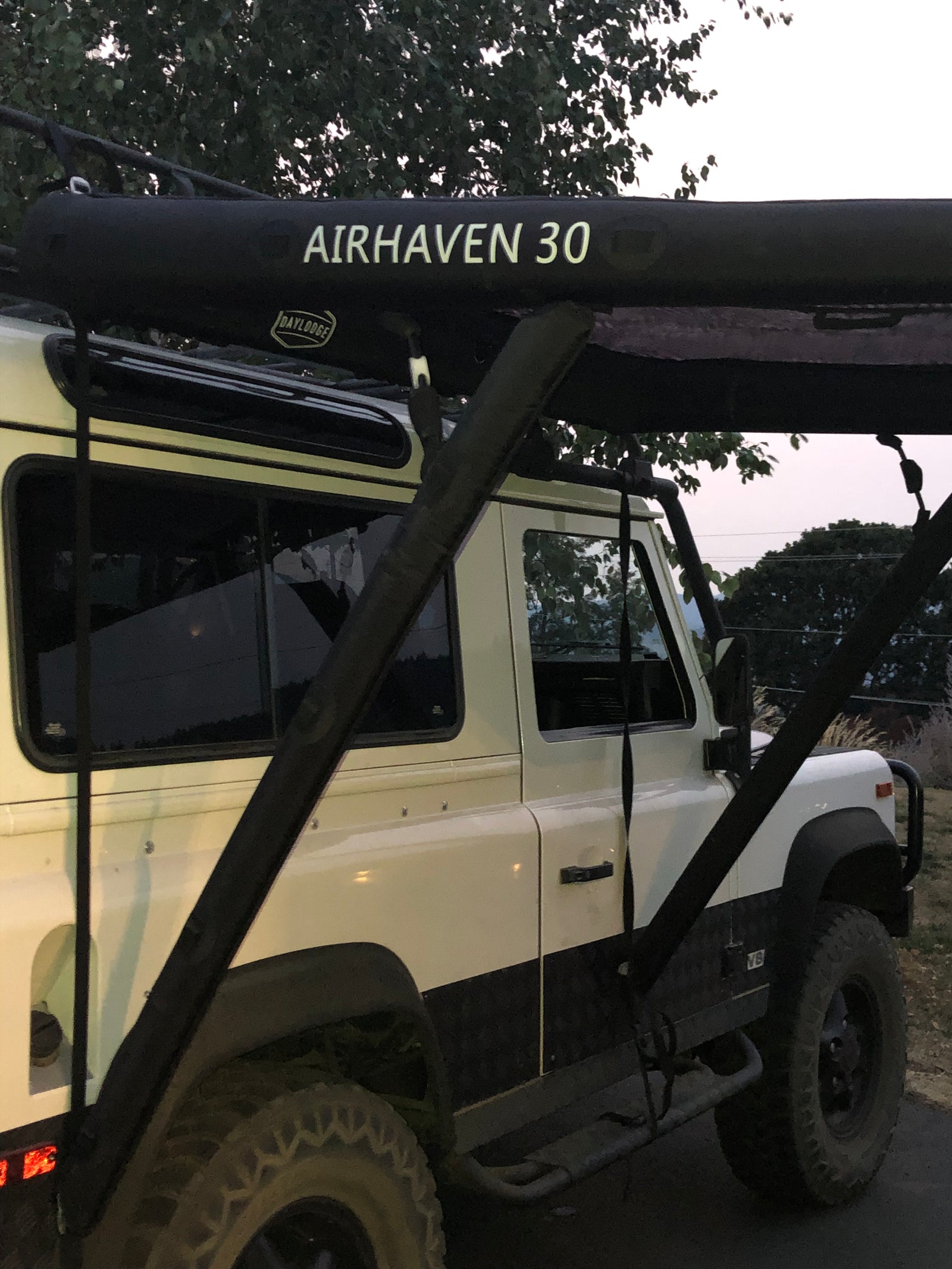 Vehicle Awning for Safari Racks - DAYLODGE® GEAR