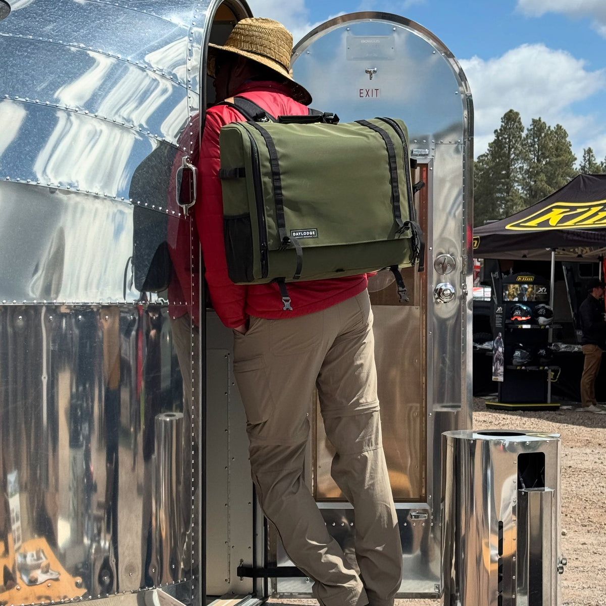 Workspace worn with the Backpack Straps