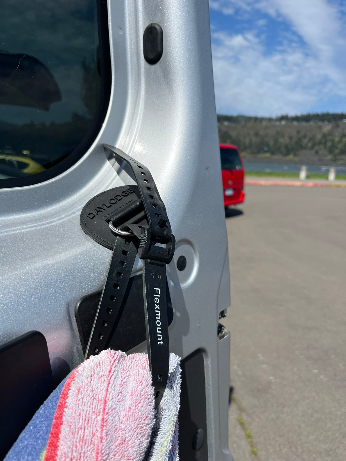 FLEXMOUNT™ adhesive anchors